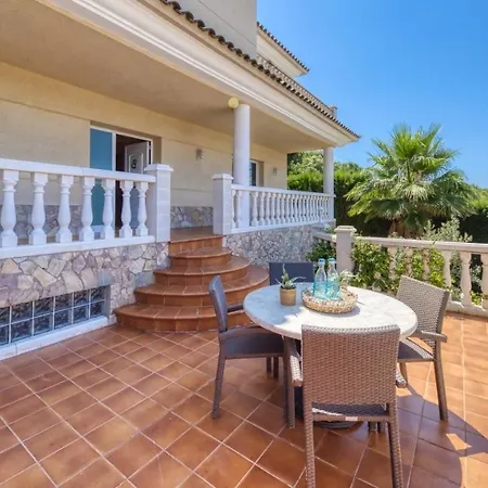Sleeps 7 Pool Wifi Villa Lloret de Mar