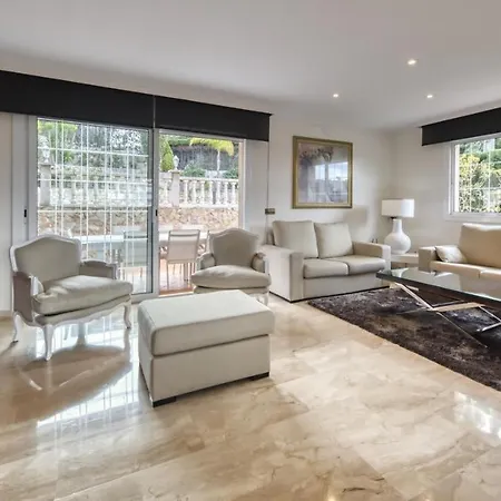 Sleeps 7 Pool Wifi * Lloret de Mar